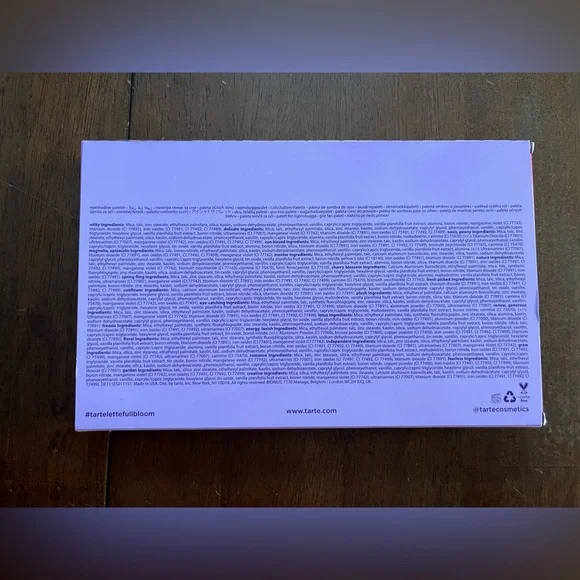 Tarte Tartelette Full Bloom Amazonian Clay Palette - Picture 3 of 8